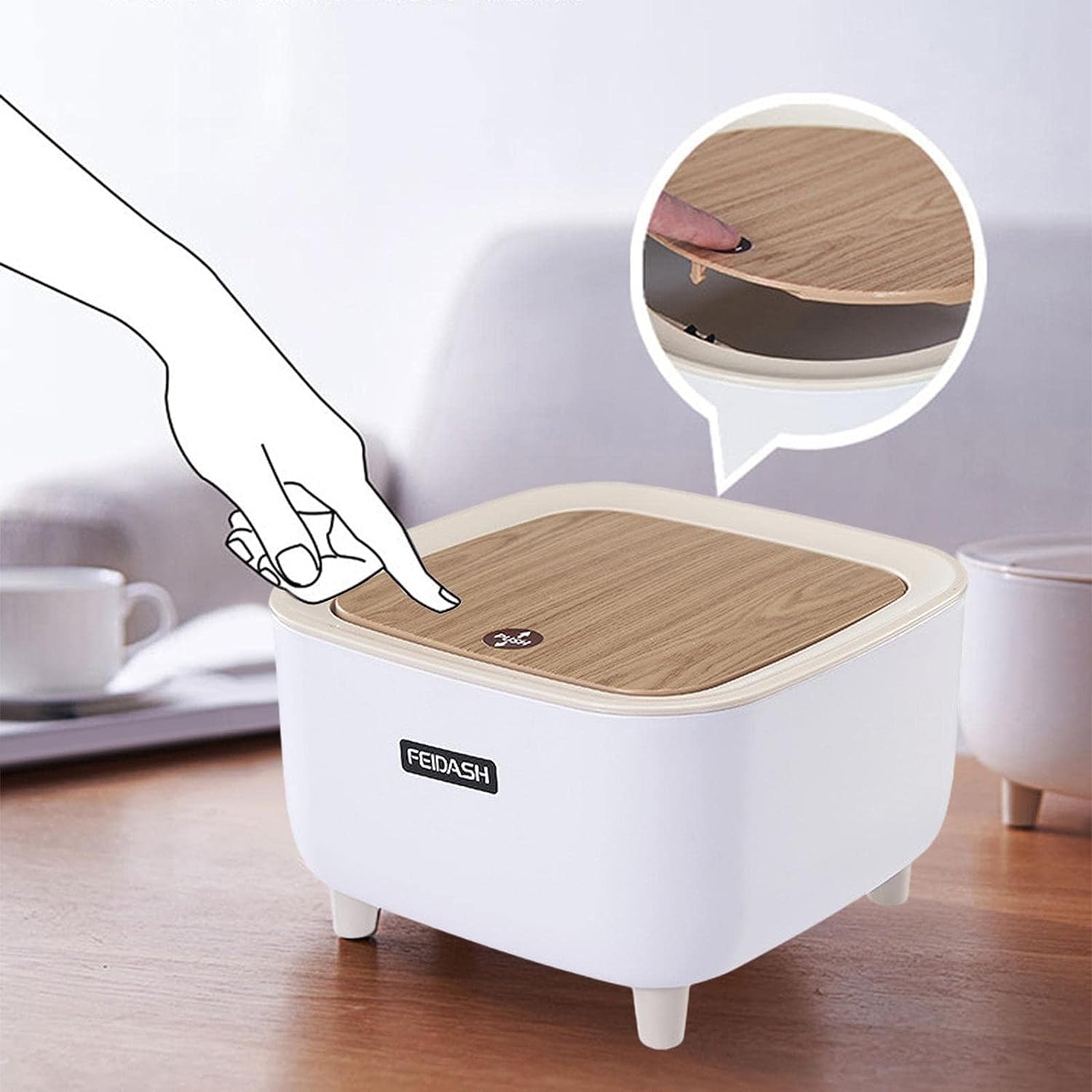 Mini Tabletop Dustbin